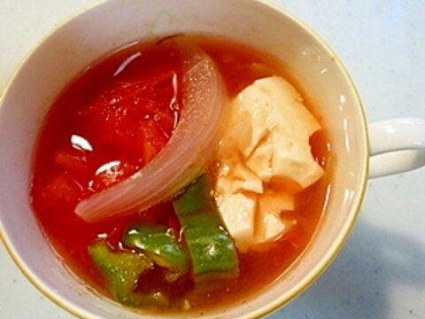 簡単で栄養いっぱい！トマトスープ